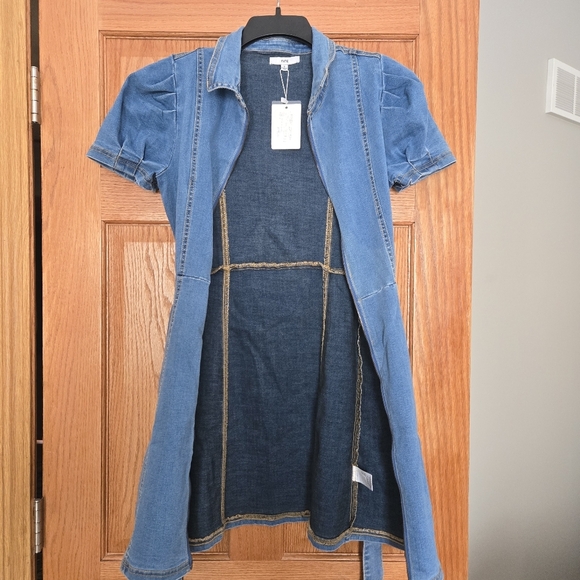 Denim Mini Dress with Puff Sleeves Zip Down With Belt by Fate - Small - Picture 4 of 9
